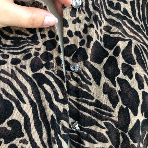 Cable & Gauge Leopard Print Cardigan - Picture 3 of 4